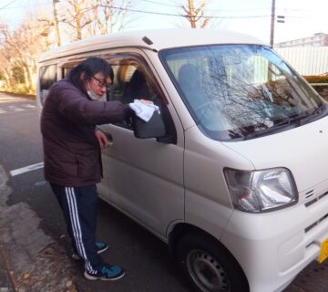 ミラーもピカピカです。大掃除は午後3時15分まで行いました。