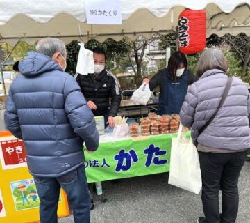 一時、行列のできる焼きそば屋となっておりました。