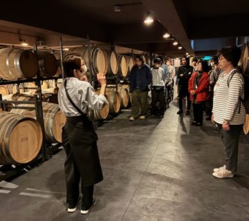 ここでは、製造工程を見るというより、ワインの歴史などの説明を聞きました。