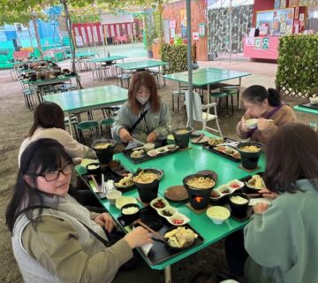 少し肌寒かったので、出来立てのほうとうが、暖かく美味しかったです。