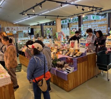 昼食の後は、買い物タイムです。