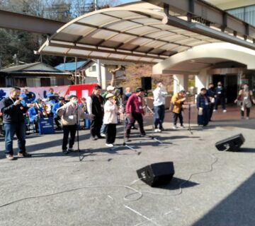 イベントステージでは、クロスオーバージェネレーションバンドの演奏や、オトダントーキョウのパフォーマンスが披露されました。