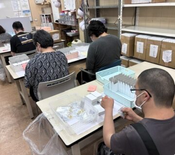 みなさん初夏の暑さにも負けづに作業に取組んでいます。